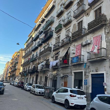 Room Station Giulia Napoli Dış mekan fotoğraf