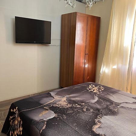 Room Station Giulia Napoli Dış mekan fotoğraf